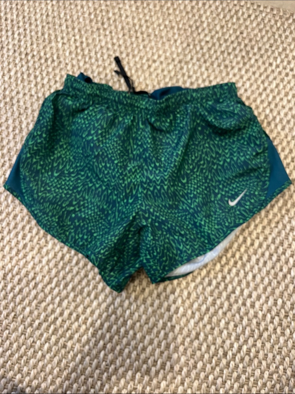 Nike Women's Green Patterned Athletic Running Shorts
